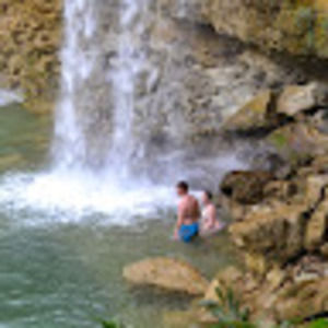 Meet your Posher, Caroline